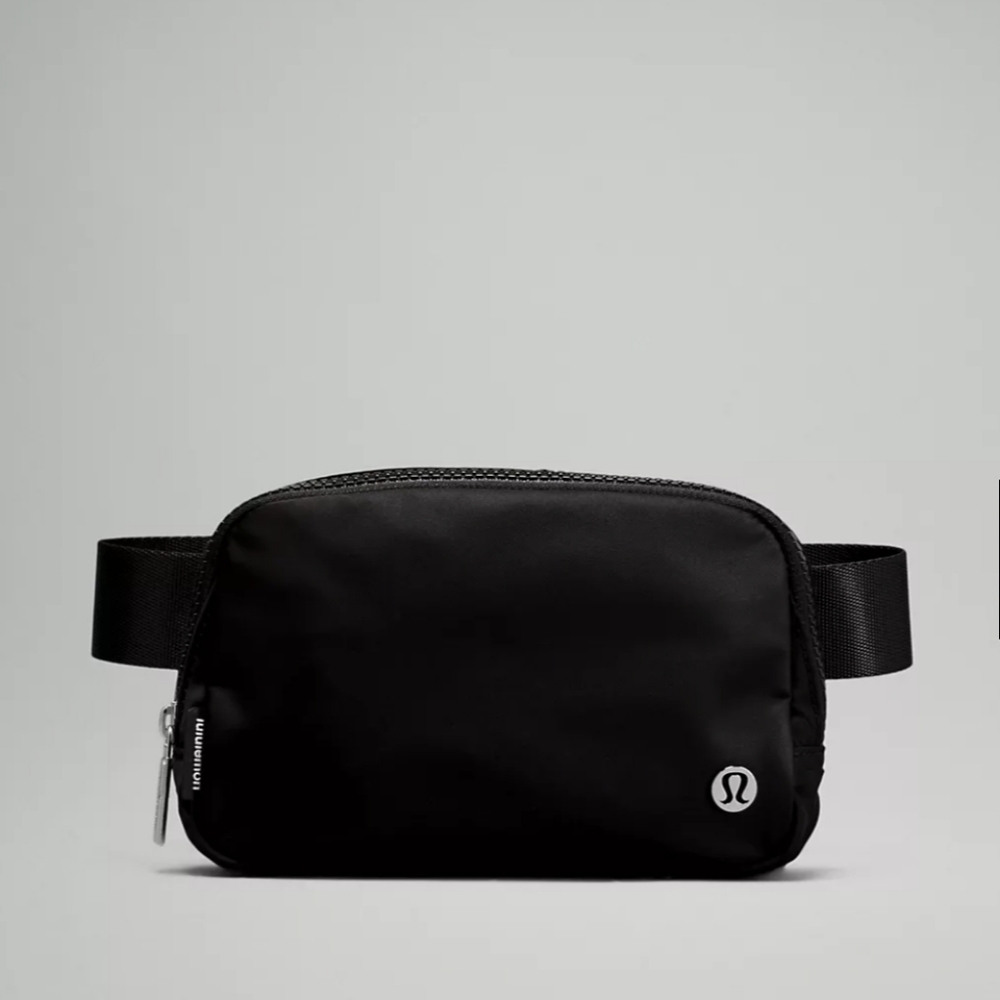Lululemon Everywhere Belt Bag 1L